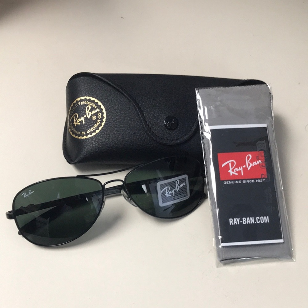 RARE discontinued Ray-ban Aviator Sunglasses model RB8301 c 002 black 59 mm eye.